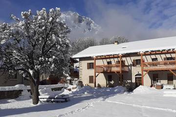 Location de vacances pour 6 personnes, avec terrasse et jardin à Saint-Michel-de-Maurienne