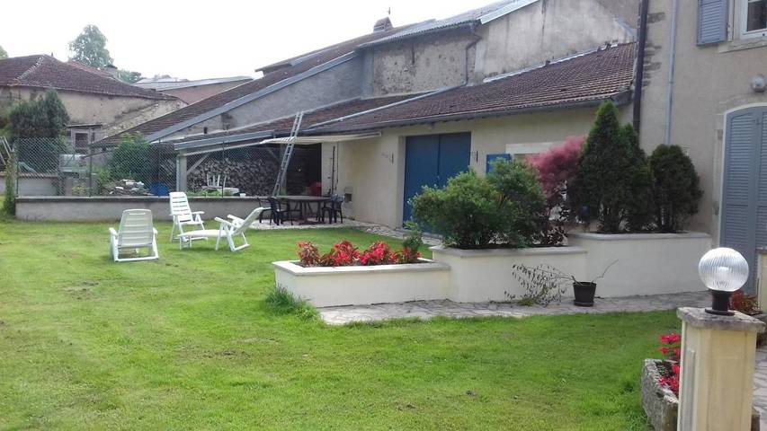 Location de vacances pour 5 personnes, avec vue et jardin à Isches - 4