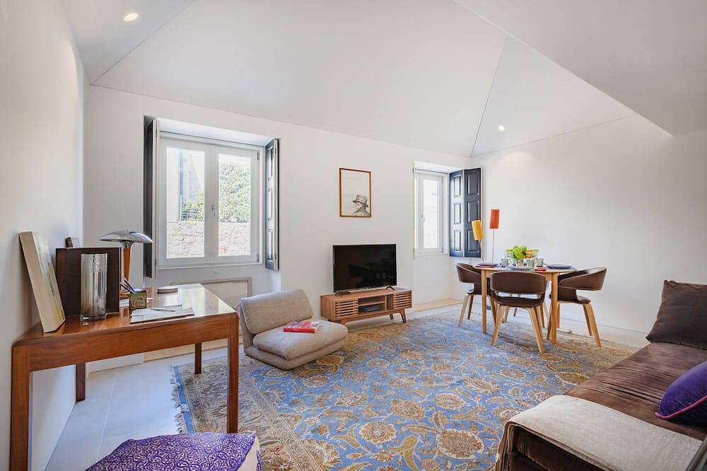 Apartamento De Férias para 3 Pessoas em Foz do Douro, Aldoar, Foz do Douro e Nevogilde