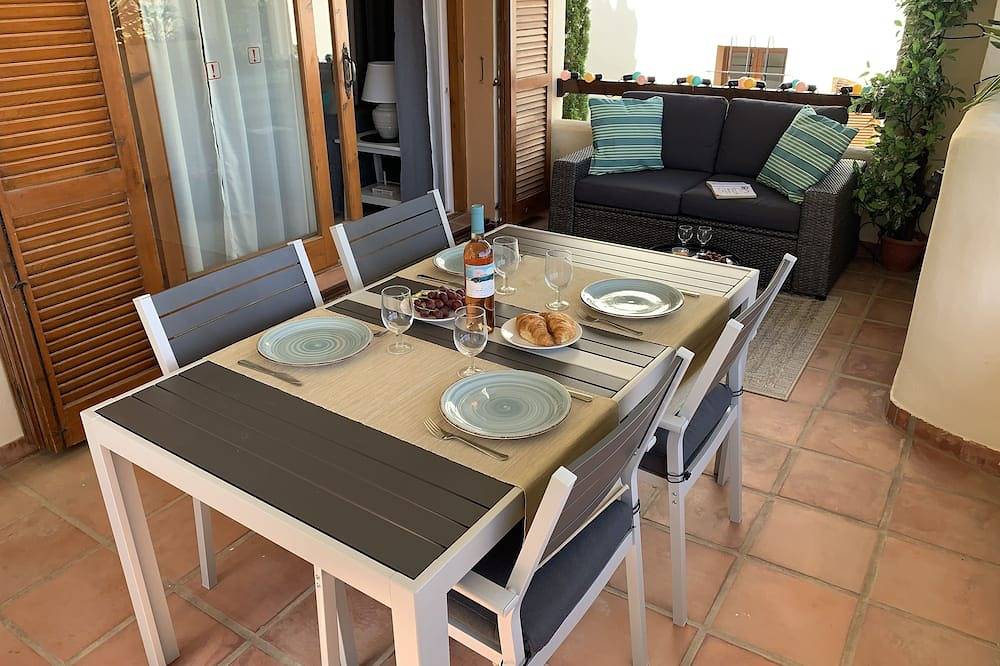 Entire apartment, Beautiful Golf and Tennis Apartment in 5 Star Resort, La Manga Club in La Manga Club, Mar Menor
