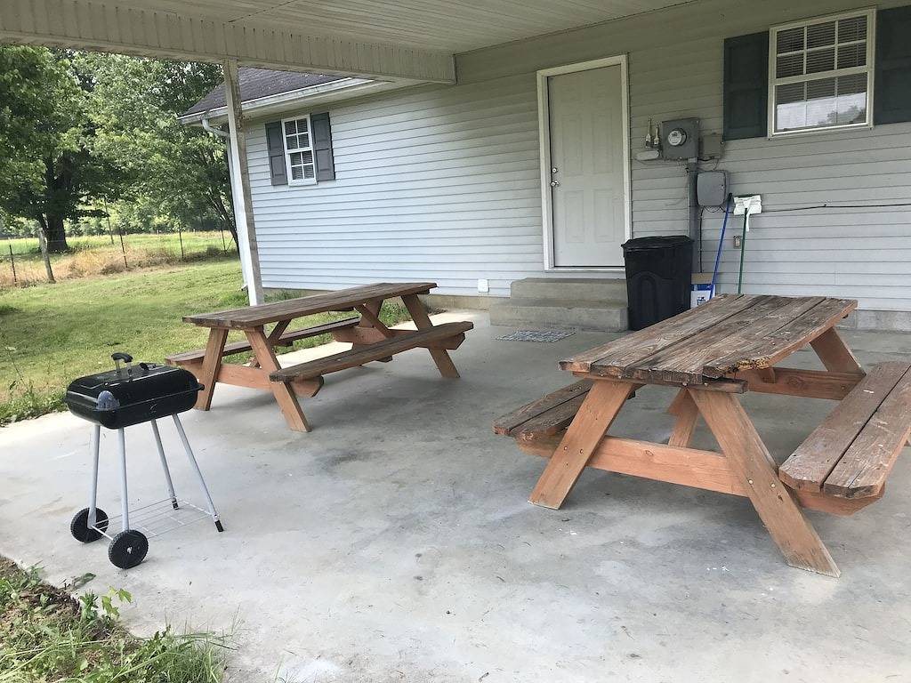 Near Cumberland River, 12 miles from Wolf Creek Dam, in Creelsboro community in Lake Cumberland