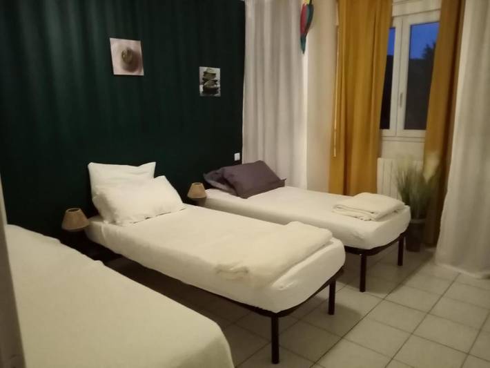 Location de vacances pour 7 personnes, avec vue ainsi que terrasse et piscine à Sainte-Croix-de-Quintillargues - 2