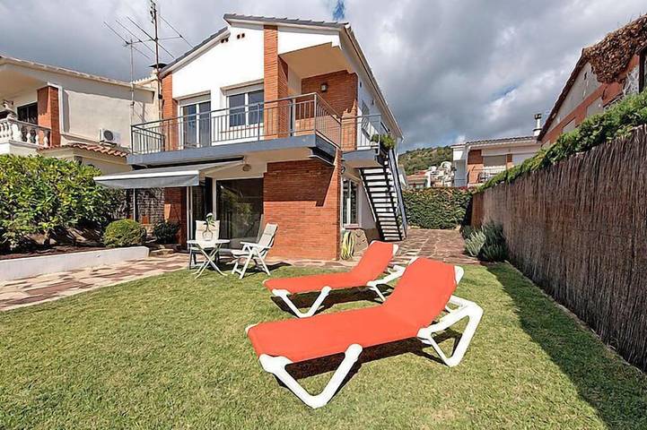Ferienhaus für 4 Personen, mit Garten und Terrasse - 1