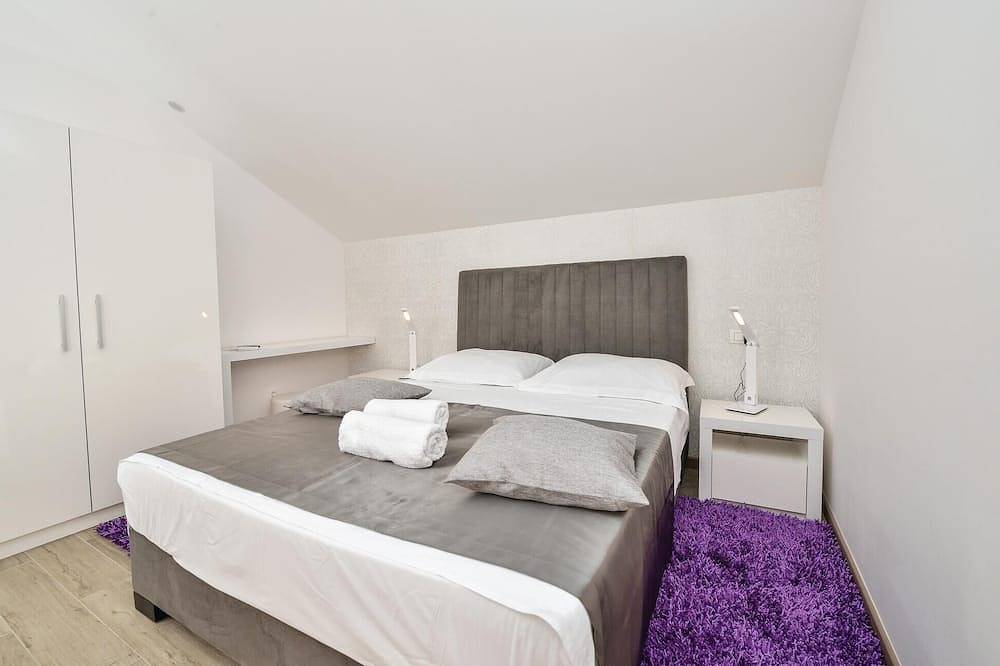 Apartamento entero, Precioso apartamento en Rogoznica in Rogoznica, Condado de Šibenik-Knin