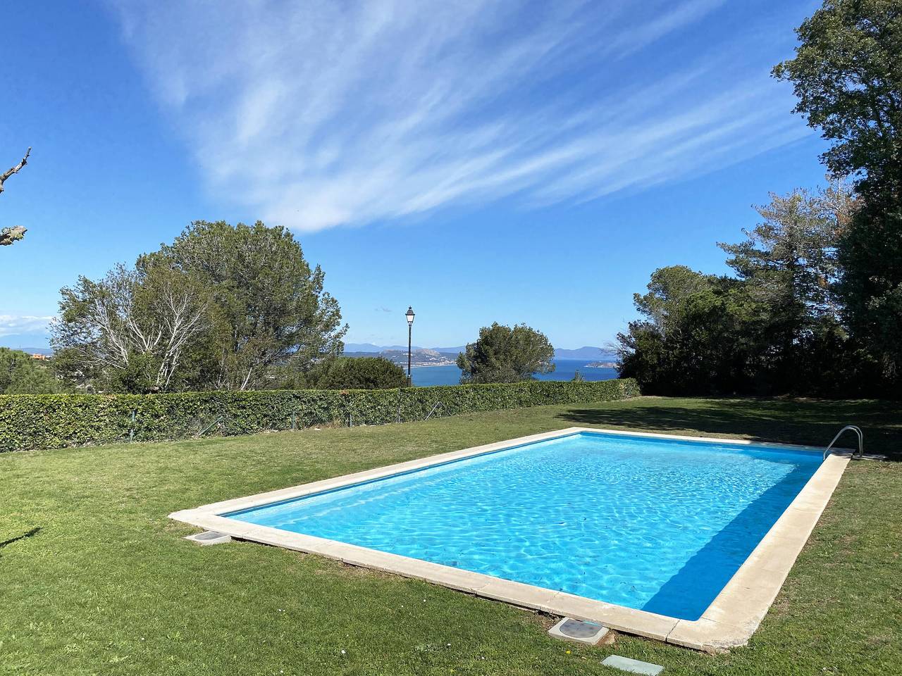 Appartamento intero, Apartment for rent with sea views in Begur center in Begur, Costa Brava