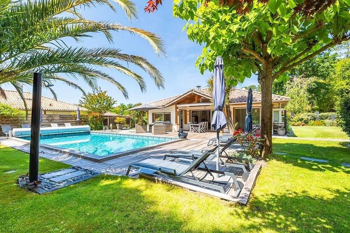 Location de vacances pour 8 personnes, avec jardin et terrasse dans Golf De Moliets Moliets Et Maa