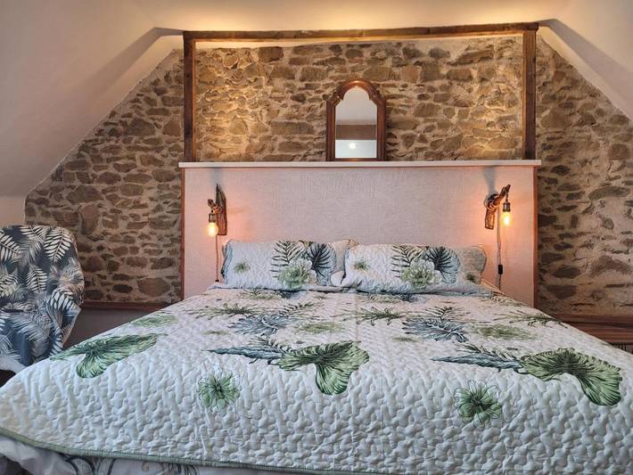 Gîte pour 4 personnes, avec Terrasse à Pludual