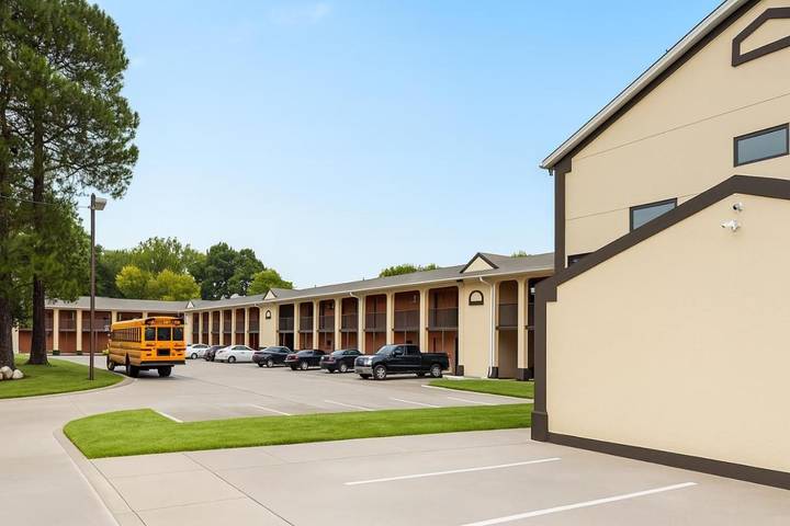 Hotel para 3 personas - 1