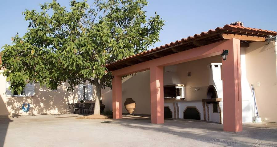Ferienhaus für 7 Personen, mit Balkon und Garten
