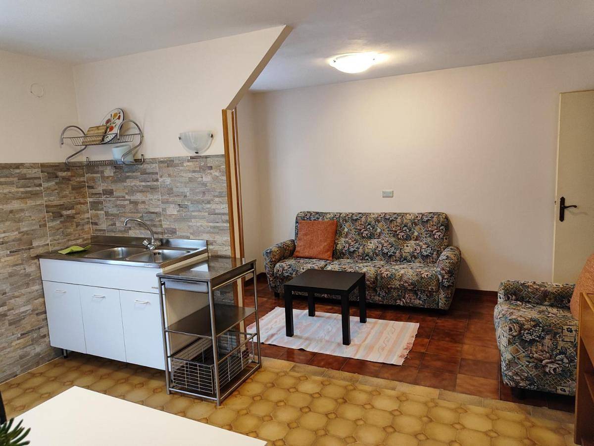Apartamento inteiro, Two-Bedroom Apartment in Roana, Vicenza (província)