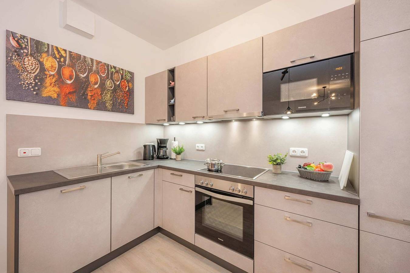 Ganze Wohnung, Moderne Ferienwohnung in Kölpinsee mit Balkon – nur 600 m vom Strand entfernt in Kölpinsee, Loddin