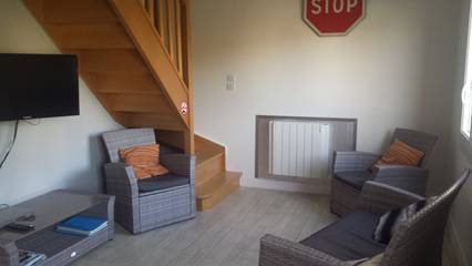 Gîte pour 7 personnes, avec piscine et terrasse, animaux acceptés dans le Calvados