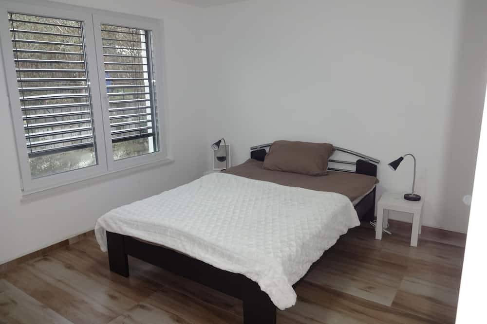 Delightful 4-bedroom house with Ac in charming Koblenz in Südschwarzwald