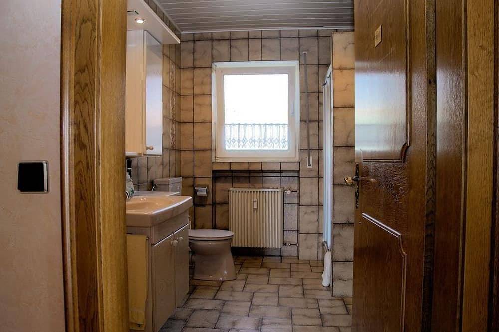 Ganze Wohnung, Ferienwohnung 1 - Haus Anita in Zeltingen-Rachtig, Bernkastel-Kues & Umgebung