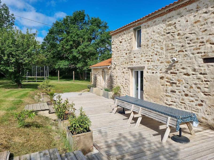 Five-Bedroom House in Saint-Viaud, Vallée de la Loire