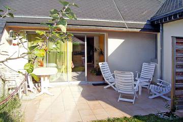 Gîte pour 4 personnes, avec terrasse et jardin à Bréhal
