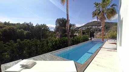 Villa in Santa Eulària des Riu, Ibiza Osten für 12 