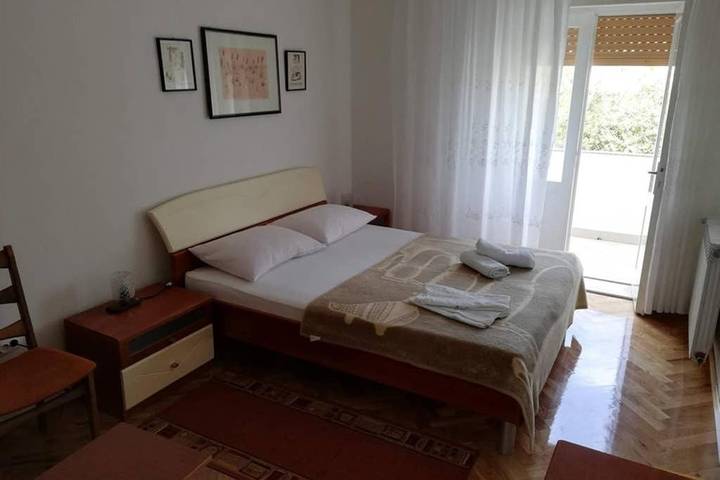 Ferienhaus für 8 Personen, mit Balkon/Terrasse in Banjol