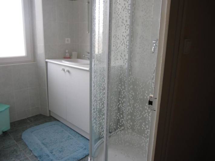 Location de vacances pour 6 personnes, avec terrasse, animaux acceptés à Bourdeilles - 3