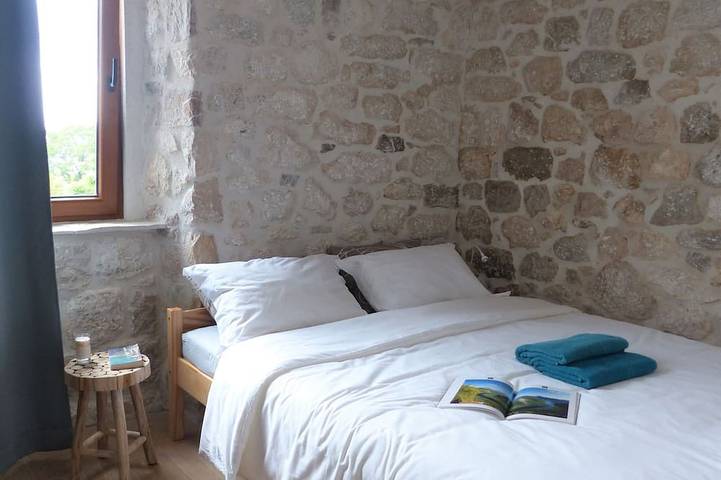 Maison en pierre spacieuse et récemment rénovée avec piscine et vue imprenable in Municipalité de Kotor