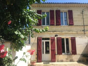 Location de vacances pour 6 personnes, avec jardin et vue, animaux acceptés à Camblanes-et-Meynac