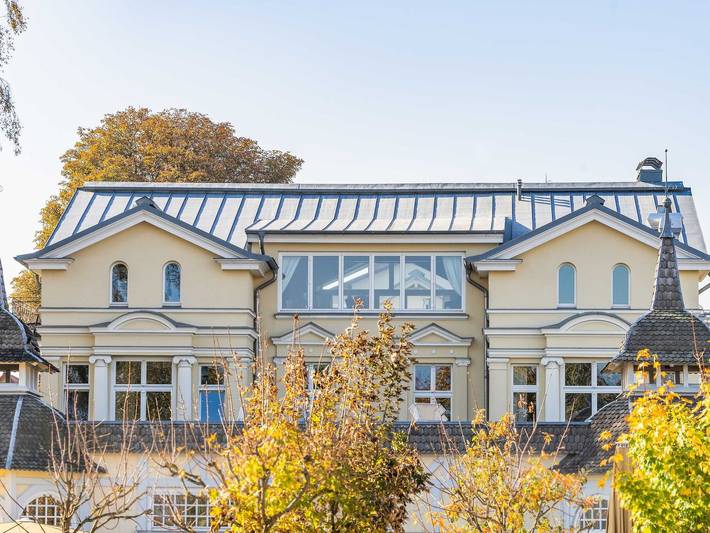 Ferienwohnung für 6 Personen, mit Garten und Sauna sowie Ausblick und Balkon auf Usedom