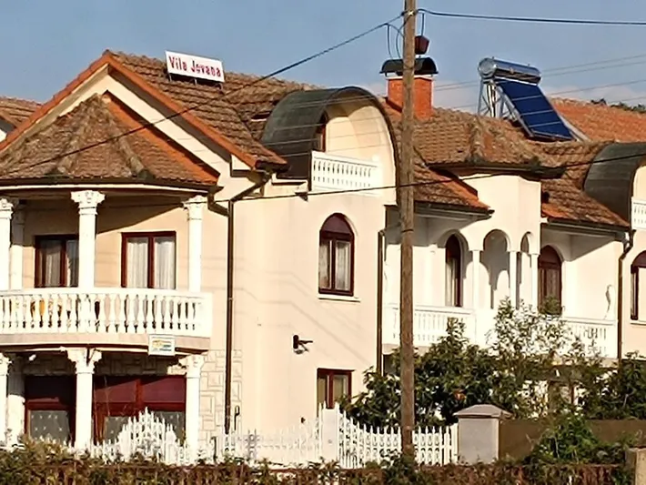 Villa für 4 Personen, mit Garten und Pool - 1