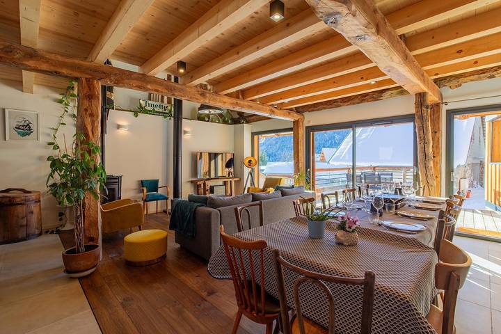 Gîte pour 12 personnes, avec balcon/terrasse et terrasse à Montricher-Albanne - 4