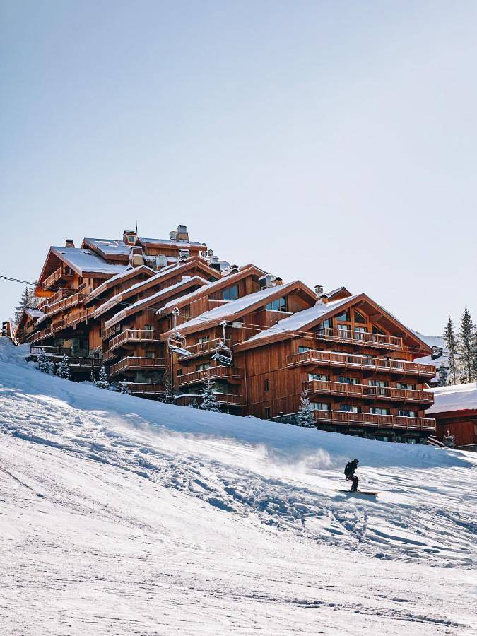 Hôtel pour 4 personnes, avec Balcon et Jacuzzi ainsi que Terrasse et Piscine