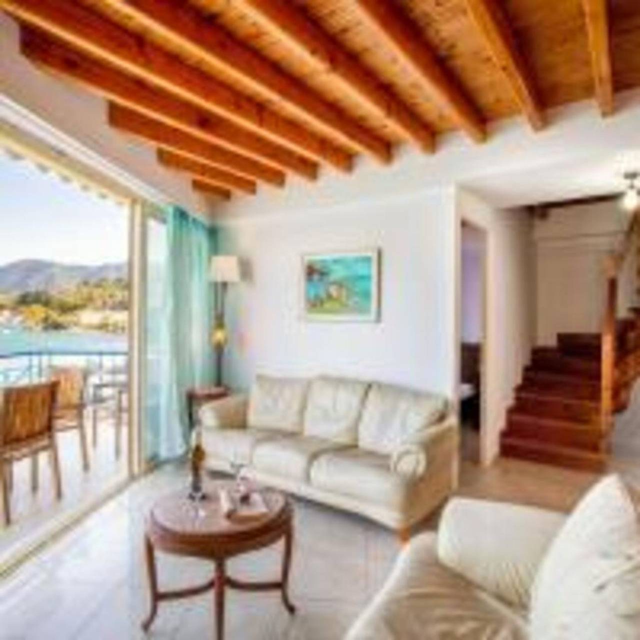 Ολόκληρο το διαμέρισμα, Salty Breeze Beachfront Apartment in Λυγιά, Ελλάδα