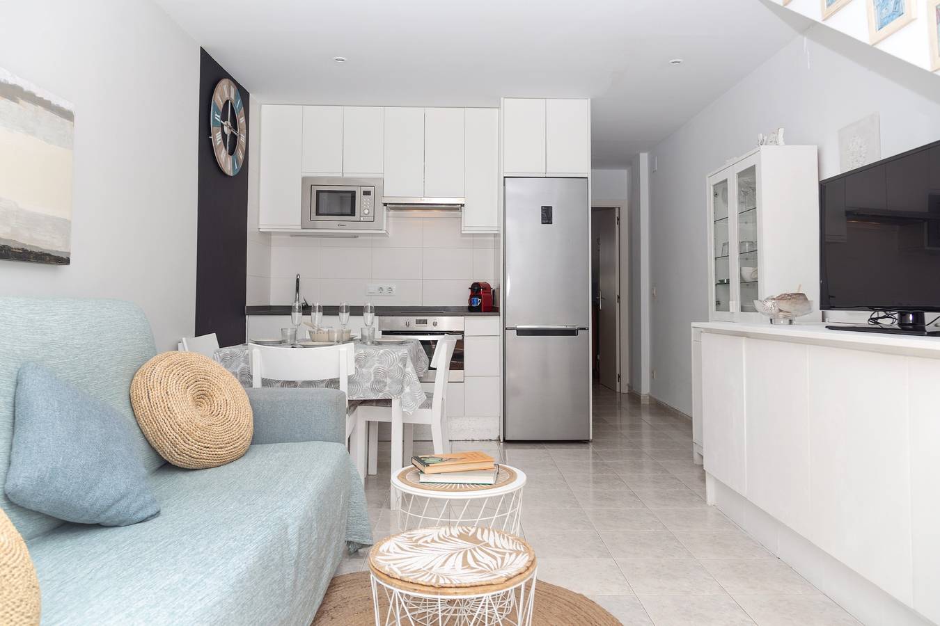 Appartement entier, Appartement confortable à Cala en Blanes avec piscine et climatisation in Cala Blanes, Ciutadella