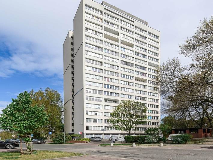 Apartament wakacyjny dla 4 osób w Żoliborz