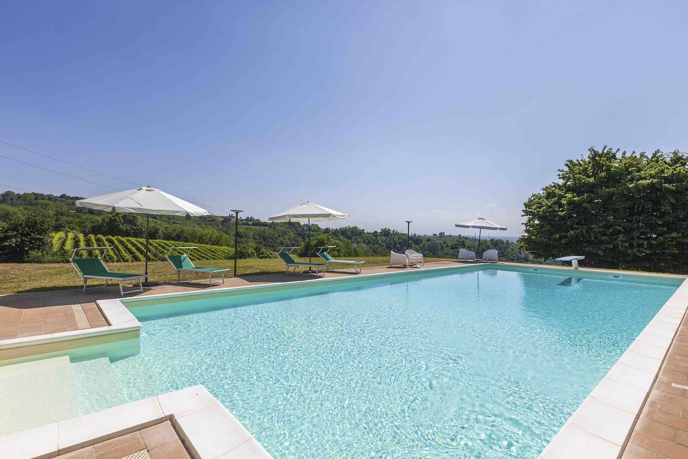 Villa Fogliacchi in La Morra, Langhe