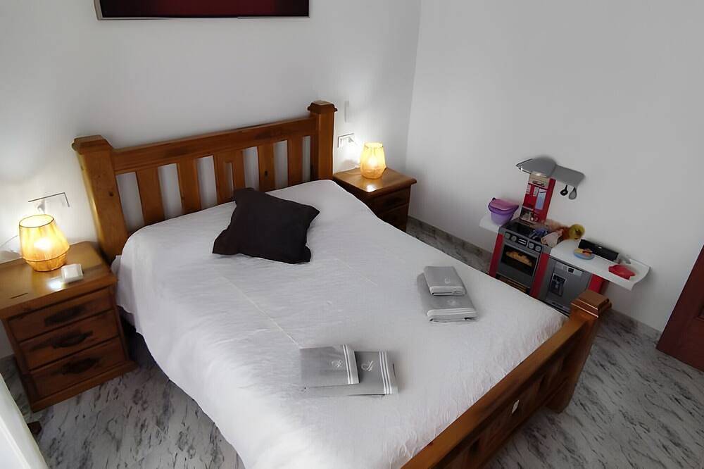 Casa Rural Martemma: Mountain Views, Private Pool & Air Conditioning in Zuheros, Sierras Subbéticas