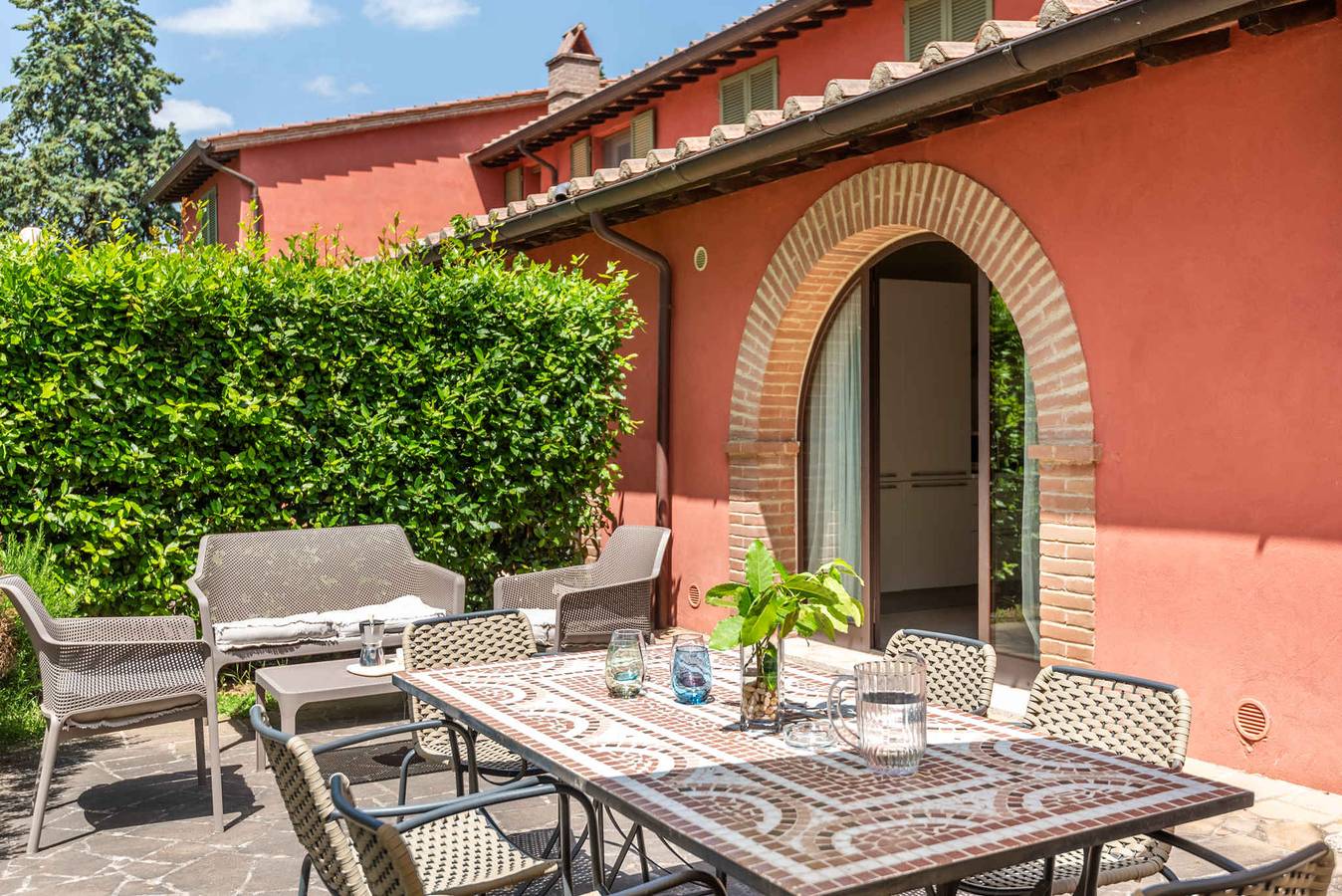 Geheel vakantieappartement, Vakantiewoning met terras, airco en internet  in Trequanda, Provincie Siena