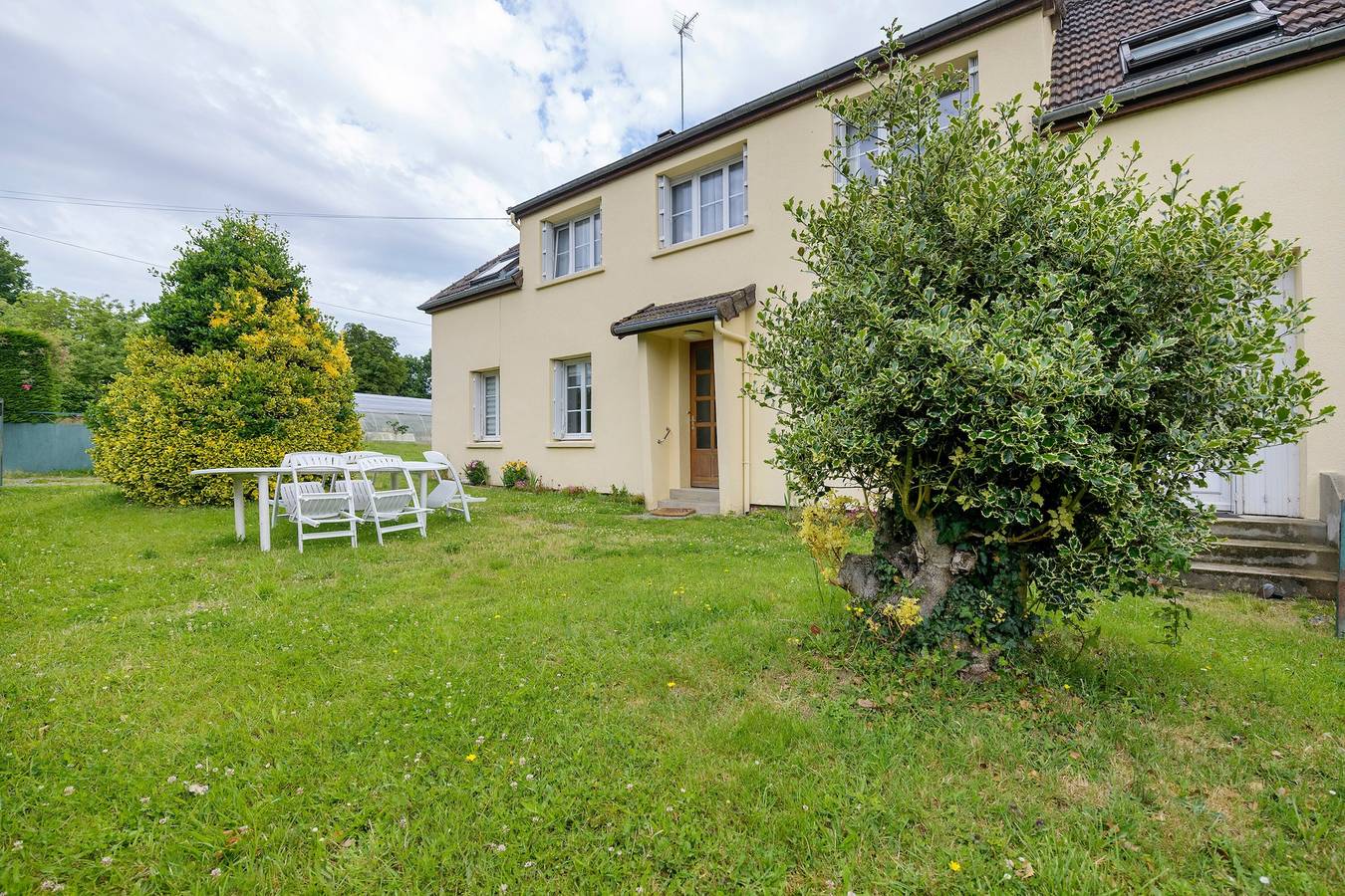 Gîte Chez Madeleine: terraza privada, jardín y Wi-Fi en Coutances in Coutances, Coutances y alrededores