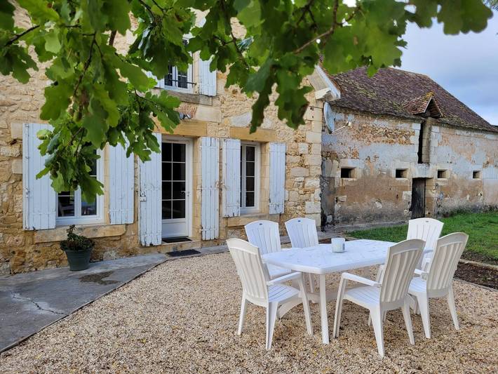 Maison de vacances pour 6 personnes, avec Jardin ainsi que Vue et Vue sur le lac dans Périgord Pourpre