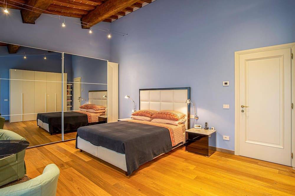 Schönes Haus mit 8 Schlafzimmern in. in Fucecchio, Florenz Provinz