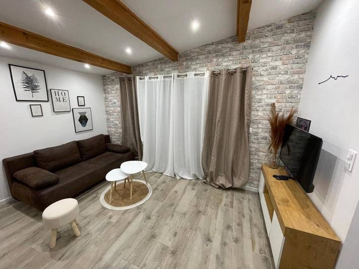 Location de vacances pour 6 personnes, avec bassin pour enfant et jardin à Cuges-les-Pins - 2