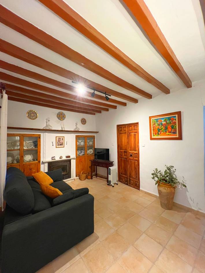Ganze Wohnung, Ferienwohnung für 5 Personen mit Terrasse in Canillas de Aceituno, Cordillera Penibética