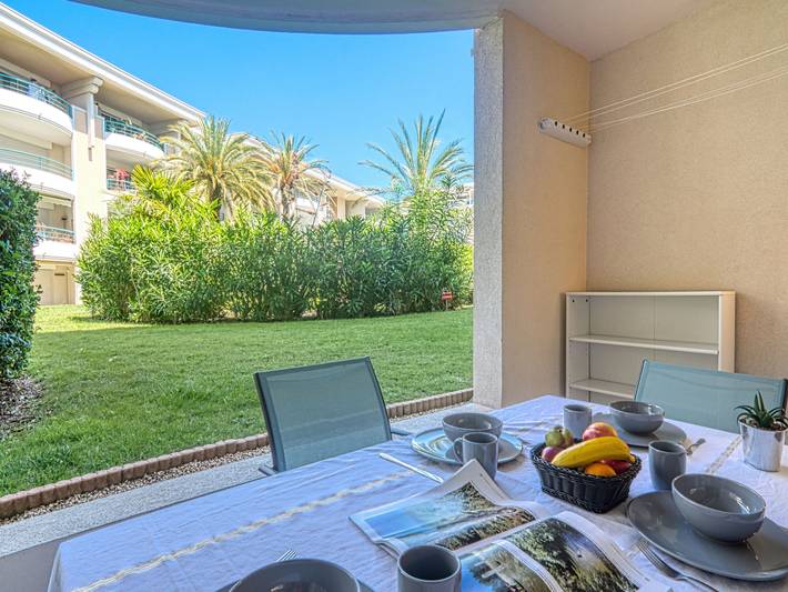 Gîte pour 4 personnes, avec terrasse, animaux acceptés dans Plage du Port Fréjus - 4