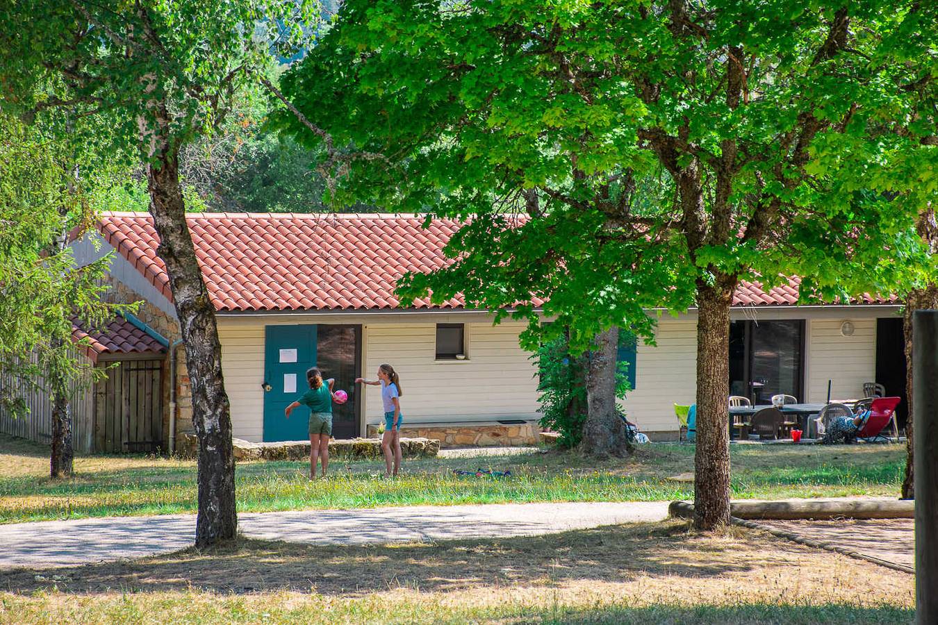 Logement 2/4 personnes - Village Vacances de la Forêt de Ganigal in Le Malzieu-Ville, Macizo Central