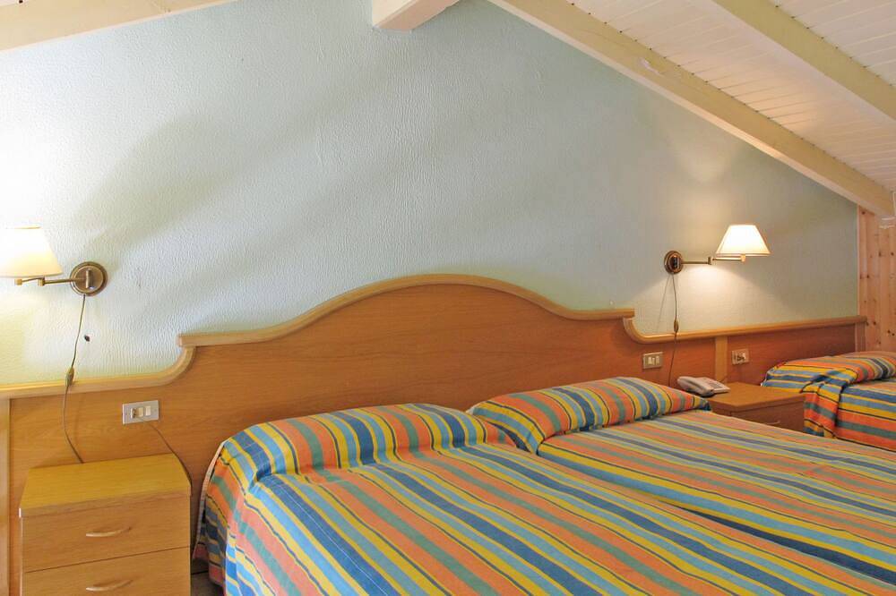 Ganze Wohnung, La Limonaia by Interhome in Limone sul Garda, Gardasee-Berge
