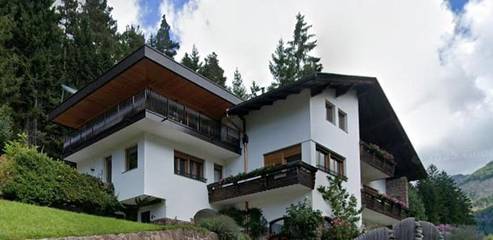 Chambre d’hôte pour 2 personnes, avec balcon à St. Ulrich in Gröden