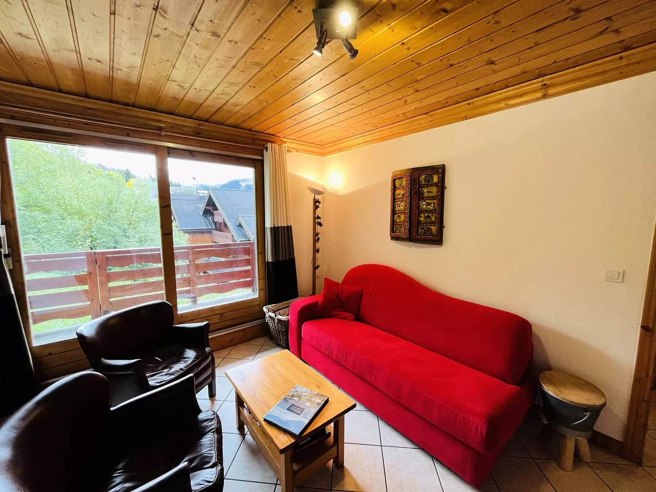 Ganze Wohnung, Ski-in/Ski-out-Wohnung für 4 Personen in Les Allues, Les Trois Vallées