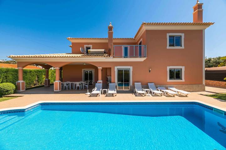 Villa pour 6 personnes, avec jardin et balcon dans Sud du Portugal