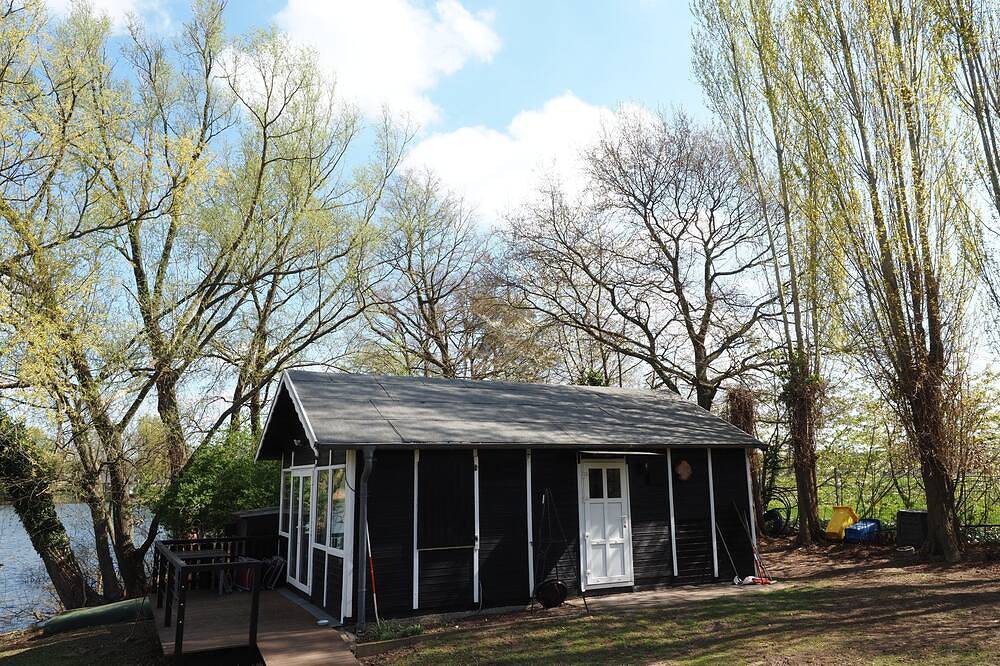Kleines Haus am See in Emmerich, Niederrhein