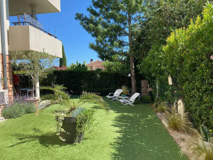 Appartement de vacances pour 2 personnes, avec piscine et jardin à Carpentras
