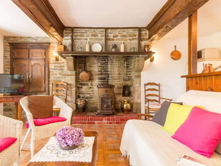 Gîte pour 5 personnes, avec jardin à Montaigu-les-Bois - 2