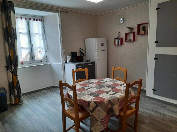 Gîte pour 5 personnes, avec vue à Fontanges (homonymie) - 4